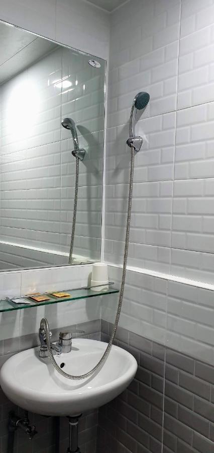 New Sun Guesthouse Myeongdong 서울특별시 외부 사진